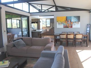 Foto 3 de Beautiful Home in Gated Residential Community - Surrounded by Mountian Views