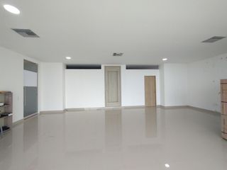 Oficina en arriendo en Alto Prado.