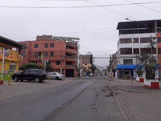 SE ALQUILA LOCAL COMERCIAL EN LA CALLE LANZÓN ALTURA DE LA CDRA 6 DE LA AV. GRAN CHIMÚ