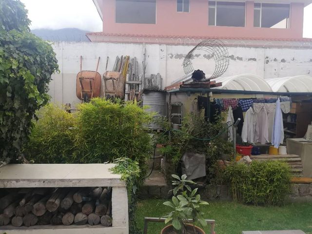 Vendo casa independiente 4 habitaciones 272m, sector La Pampa