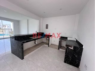 Foto 5 de Cerro Azul - Venta De Casa De Playa