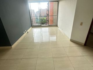 Venta apartamento con excelente iluminación, balcón con vista interior en Hayuelos