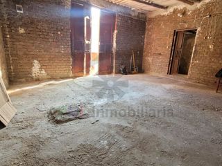 Foto 5 de VENTA DE CASA COMERCIAL A PRECIO DE TERRENO A METROS DE AV. SAENZ PEÑA