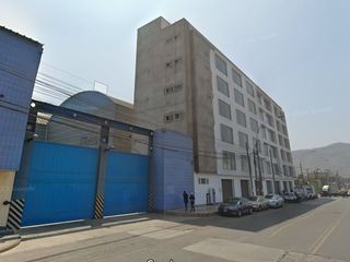 Foto 1 de Edificio comercial e industrial en Ate