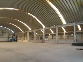 Foto 4 de Edificio comercial e industrial en Ate