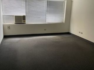 Foto 2 de VENDO OFICINA EN EL CORAZON DEL CENTRO FINANCIERO DE SAN ISIDRO