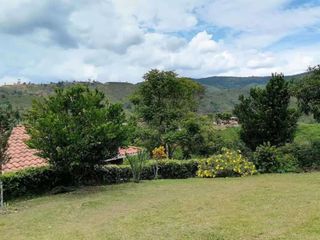 Te vendo es hermosa casa finca con piscina familiar, en Porce, muy cerca de Barbosa y bien barata.