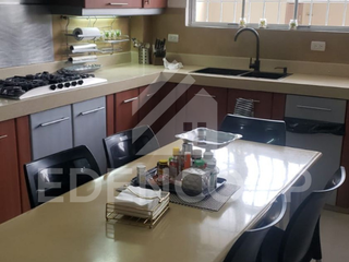 Vendo casa esquinera en Puerto Azul, con suite