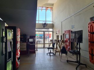 Foto 4 de Edificio comercial en plena centro Avenida Pardo de Chimbote