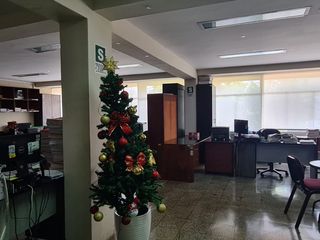 Edificio comercial en plena centro Avenida Pardo de Chimbote