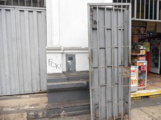 Foto 11 de CASA EN EXCELENTE ZONA COMERCIAL – CERCADO DE LIMA