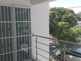 Foto 2 de HERMOSA CASA DE 2 PLANTAS AMOBLADA EN ARRIENDO