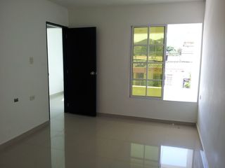 Foto 10 de HERMOSA CASA DE 2 PLANTAS AMOBLADA EN ARRIENDO
