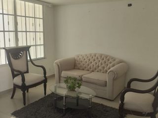 Foto 3 de HERMOSA CASA DE 2 PLANTAS AMOBLADA EN ARRIENDO