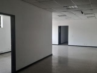 Arriendo Oficina de  118,63  m2 (Lógika, Centro Logístico Calle 13) | Vía Bogotá.