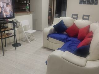 Foto 2 de SE VENDE CASA DE 2 NIVELES CON APTO Y APTOESTUDIO INDEPENDIENTES EN APULO, CUNDINAMARCA