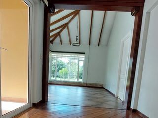 Foto 12 de Arriendo casa en Tumbaco, una sola planta, urbanización privada y segura.