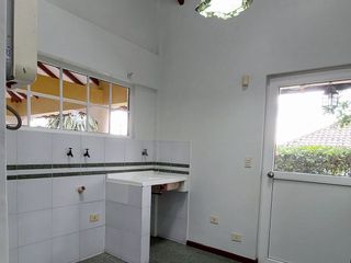 Foto 33 de Arriendo casa en Tumbaco, una sola planta, urbanización privada y segura.