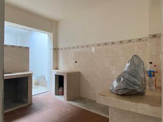 Foto 9 de Venta de casa en zona comercial Panamericana Sur Km 24 - Ocasión