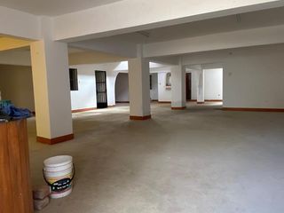 Foto 6 de Venta de casa en zona comercial Panamericana Sur Km 24 - Ocasión
