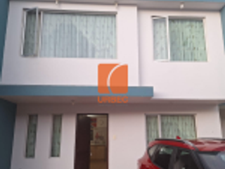 Foto 1 de Venta- Disfruta de una vida alegre en esta encantadora casa de venta, un hogar lleno de carácter/24urb33