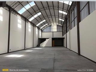 ARRIENDO BODEGA DE 500 MTS