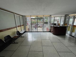 Oficina en renta - Parque Sucre