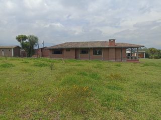 Foto 42 de Vendo un Terreno con Casa en Pifo