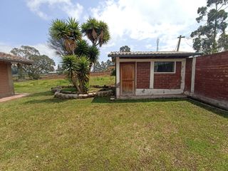 Foto 48 de Vendo un Terreno con Casa en Pifo