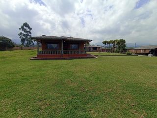 Foto 40 de Vendo un Terreno con Casa en Pifo