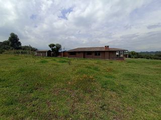 Foto 41 de Vendo un Terreno con Casa en Pifo
