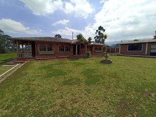 Foto 59 de Vendo un Terreno con Casa en Pifo