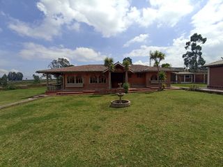 Foto 56 de Vendo un Terreno con Casa en Pifo