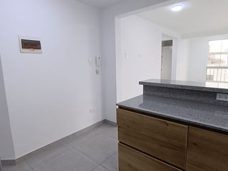 Foto 6 de ALQUILO MODERNO Y AMPLIO DEPARTAMENTO EN PRO LOS OLIVOS