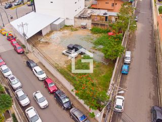 Foto 1 de Local Comercial en Alquiler a 20 Metros de la Avenida Circunvalación Norte en Machala