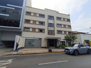 Acogedor departamento de primer piso en el corazón de Miraflores en alquiler
