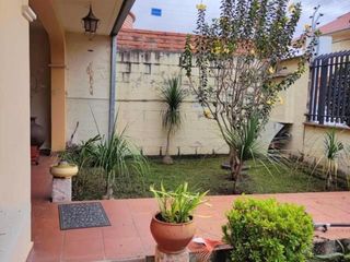 Foto 7 de Amplia casa en venta en Puertas del Sol -  Cazhapata con área verde.