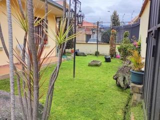 Foto 18 de Amplia casa en venta en Puertas del Sol -  Cazhapata con área verde.
