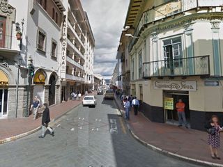 Casa Comercial de venta en Cuenca con parqueadero público en pleno centro histórico exc. rentabilidad