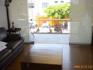 Vendo Linda Casa en Miraflores, en calle tranquila