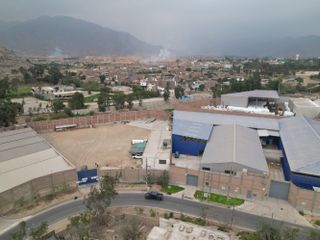 Venta de Local Industrial de 4,250 en Huachipa