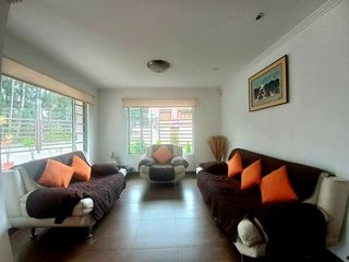 Foto 2 de DEPARTAMENTO CON PATIOS Y AREA VERDE EN VENTA EN LA PRIMERO DE MAYO