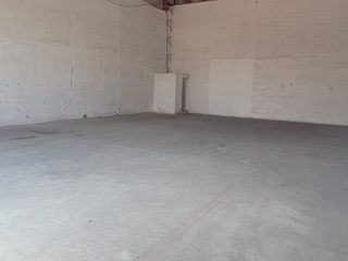 Foto 16 de En alquiler estratégica bodega en complejo km 7.5 vía Daule