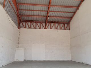 Foto 22 de En alquiler estratégica bodega en complejo km 7.5 vía Daule