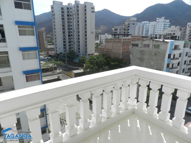 Venta de Apartamento Con Permiso Turístico en El Rodadero, Santa Marta, Colombia