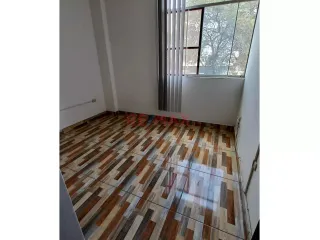 Venta De Departamento En Urb Los Geranios Piura