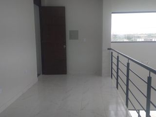 Foto 5 de LOCAL EN VENTA ALAMEDA DE MIRAFLORES CONTRY CLUB