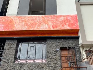 Foto 2 de ALQUILO LOCAL COMERCIAL EN AV ARAMBURÚ SAN ISIDRO