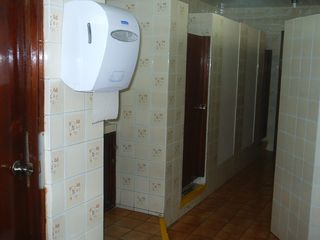 Foto 5 de ALQUILO LOCAL COMERCIAL EN AV ARAMBURÚ SAN ISIDRO