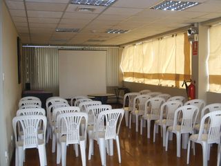 Foto 7 de ALQUILO LOCAL COMERCIAL EN AV ARAMBURÚ SAN ISIDRO
